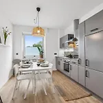 Апартаменты Gross - Modern - Nah An Koeln- Luxurioese Fuer 8 Personen In Ремшейд