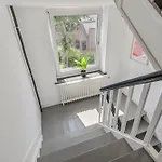 Апартаменты Gross - Modern - Nah An Koeln- Luxurioese Fuer 8 Personen In