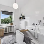 Апартаменты Gross - Modern - Nah An Koeln- Luxurioese Fuer 8 Personen In