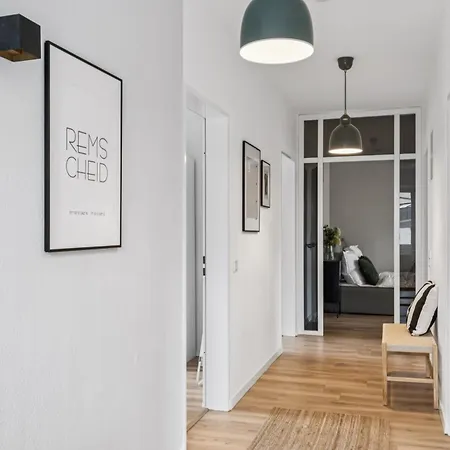 Gross - Modern - Nah An Koeln- Luxurioese Fuer 8 Personen In * Ремшейд