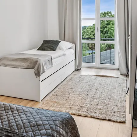 Gross - Modern - Nah An Koeln- Luxurioese Fuer 8 Personen In Apartmán