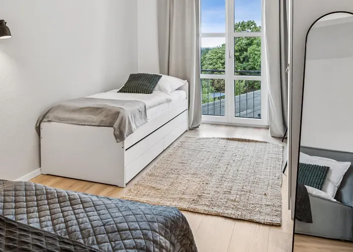 Gross - Modern - Nah An Koeln- Luxurioese Fuer 8 Personen In شقة